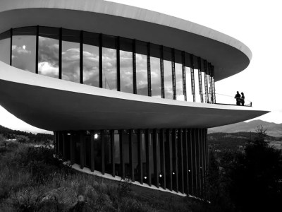 Charles Deaton's Sculptured House Starred in <i>Sleeper</i>