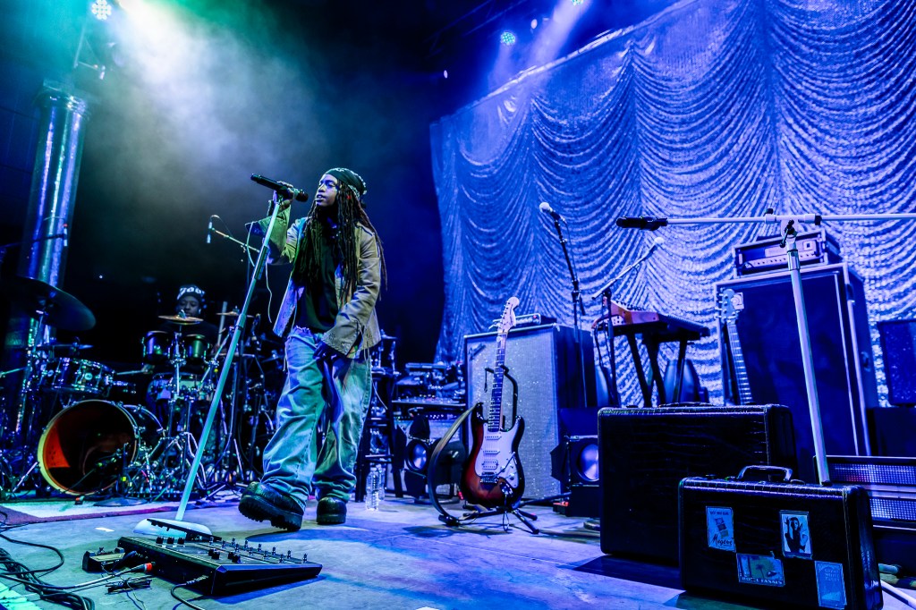 Ambré on stage at the Summit Music Hall in Denver, Colorado.
