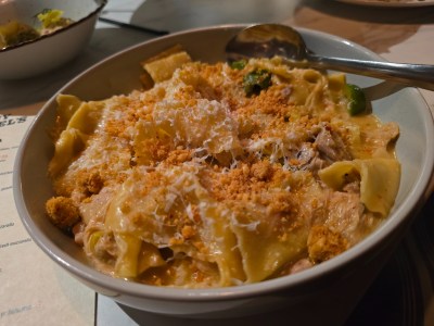 Johnny Bechamel’s Brings Fun Italian Fare to Wash Park