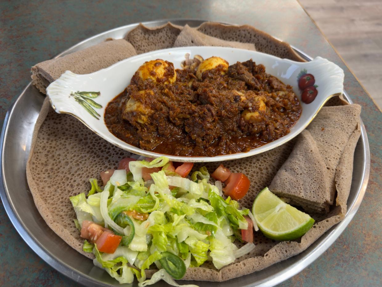 a plate of doro wot