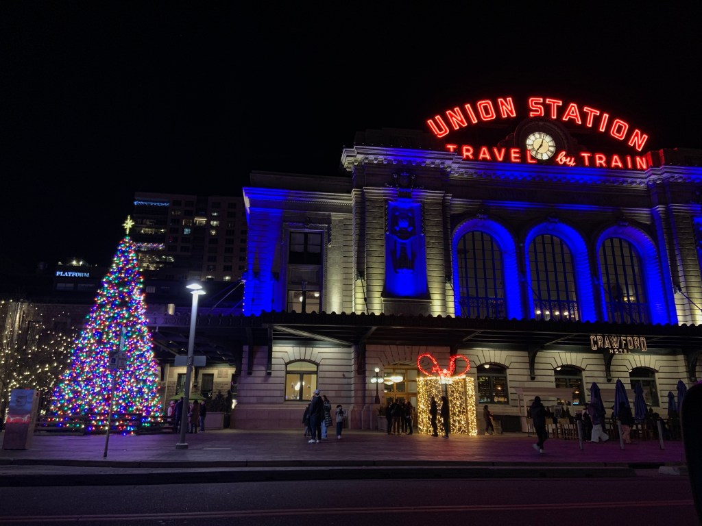 Union station holiday lights