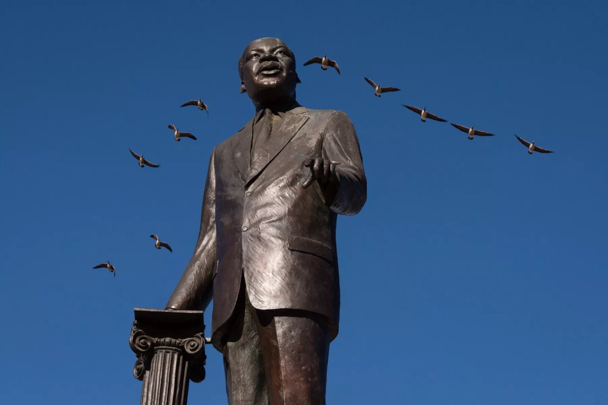 MLK statue