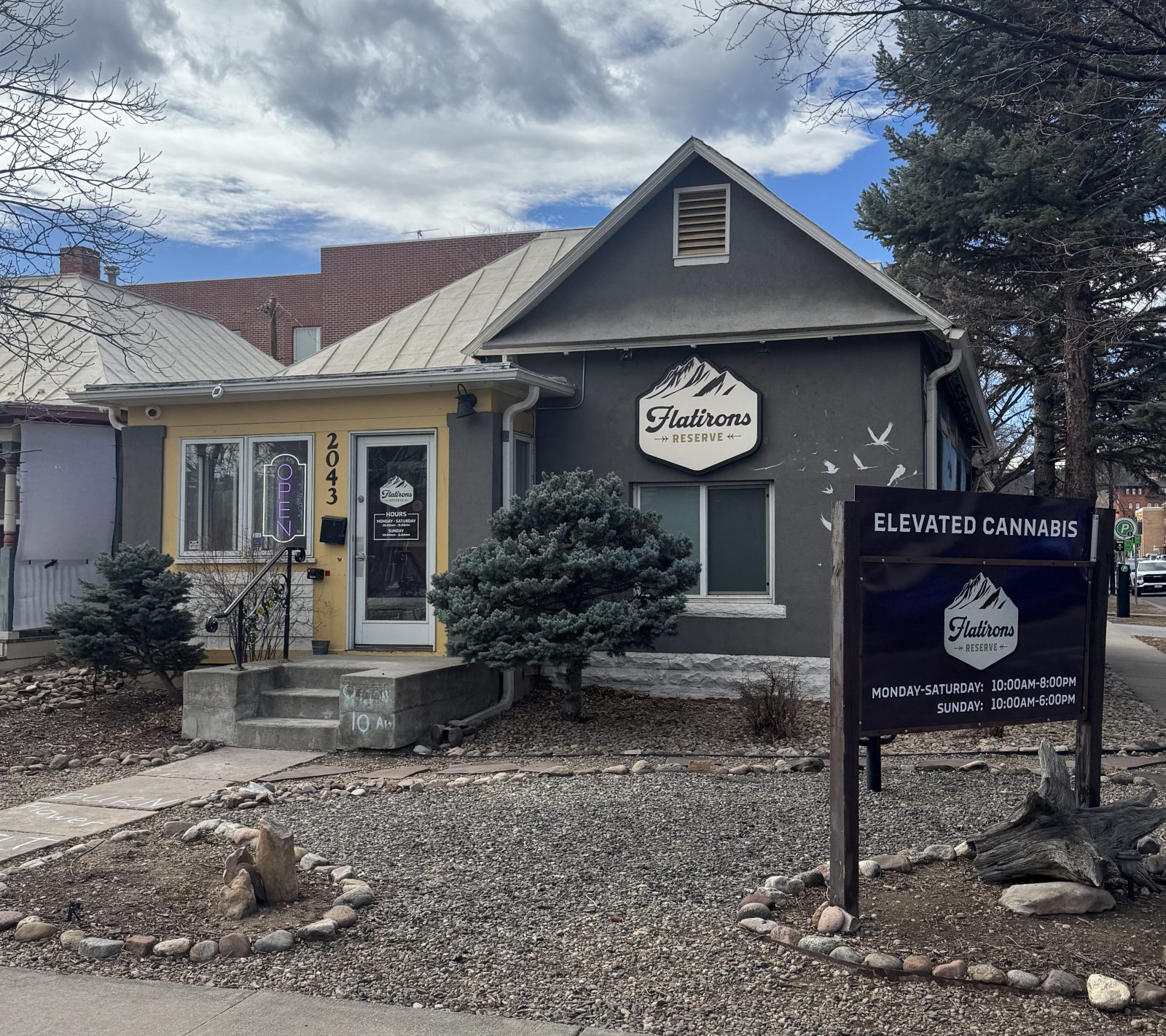 Boulder dispensary Flatirons Reserve