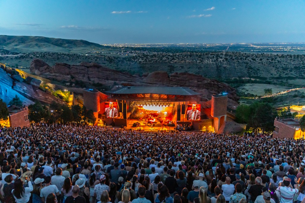 A photo showing the Red Rocks crowd from the back.