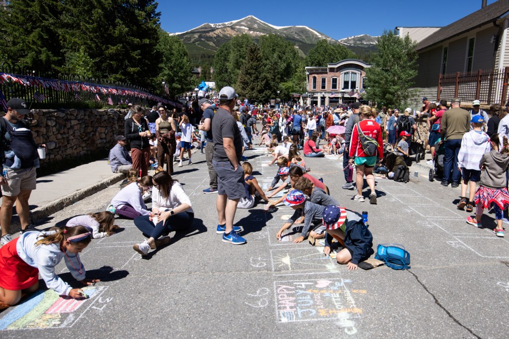 Crowds participating in the chalk art contest on 4th of July in Breckenridge