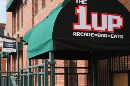 It's game over for the original 1UP