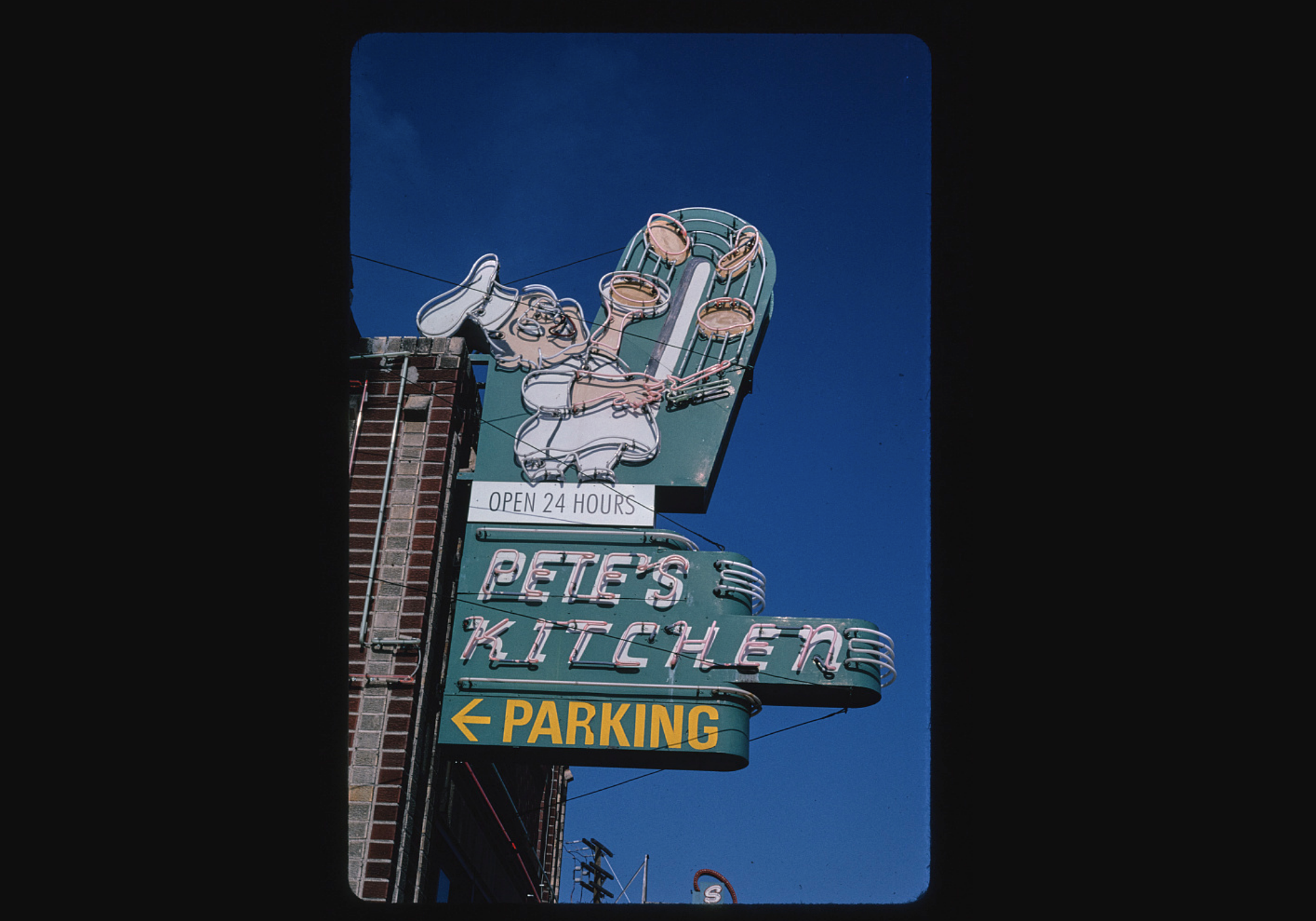 Pete's Kitchen neon restaurant sign