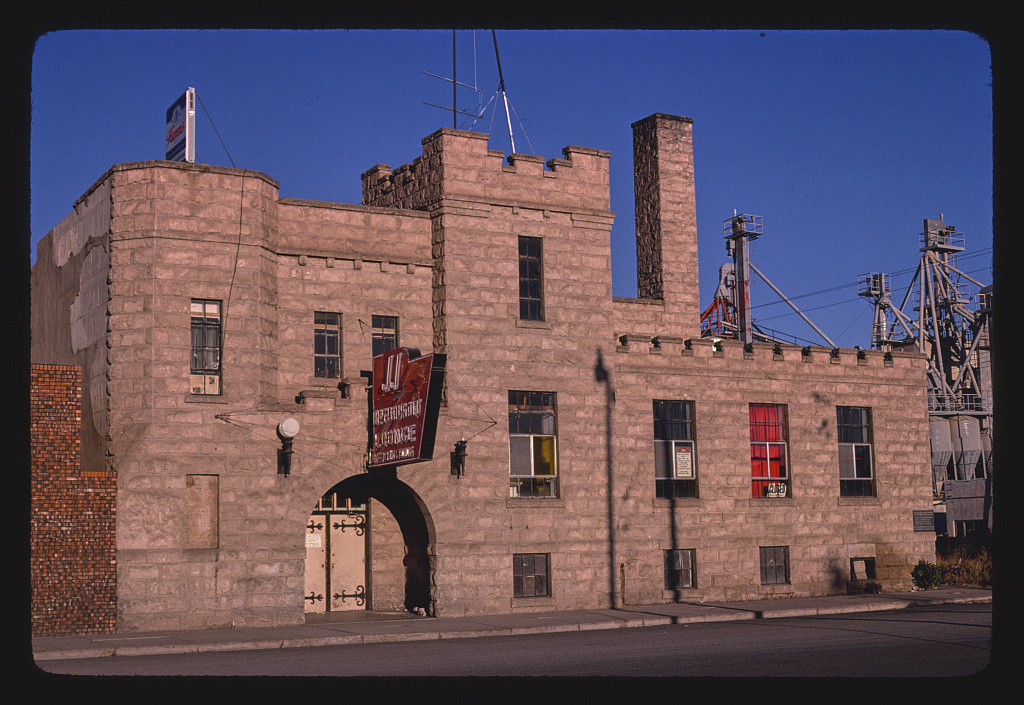 JJ's Restaurant and Lounge in Monte Vista, Colorado