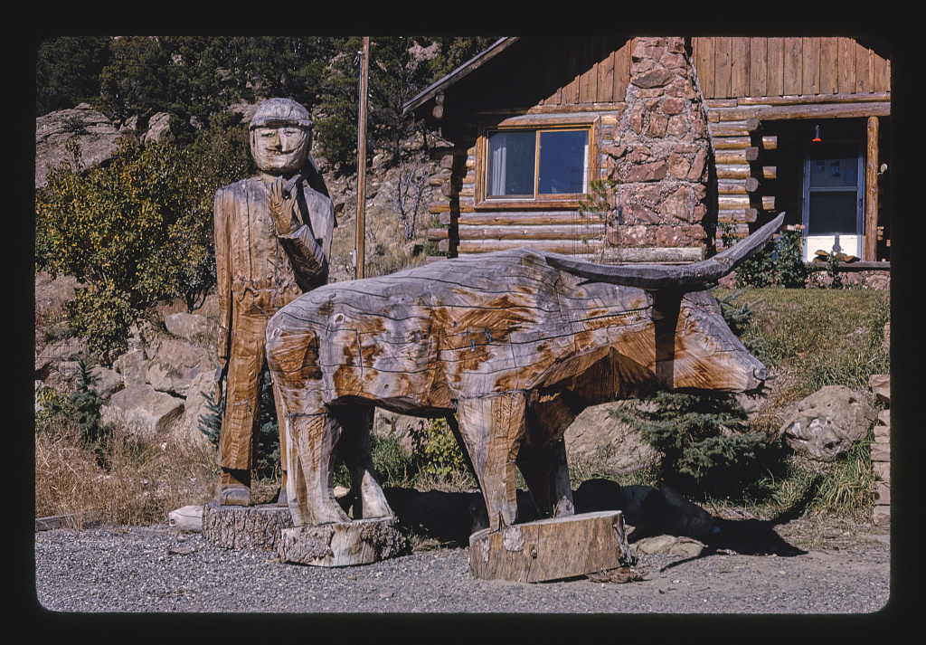 Wooden Paul Bunyan and Babe statues in Meeker, Colorado