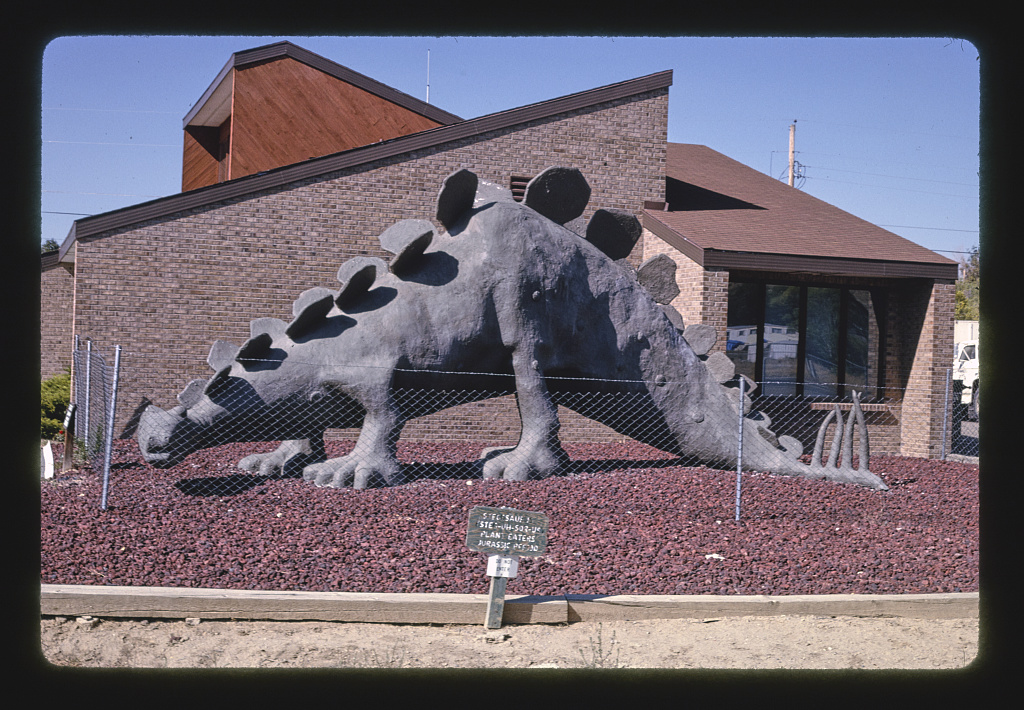 stegosaurus statue at Dinosaur Town Hall in Dinosaur, Co. 