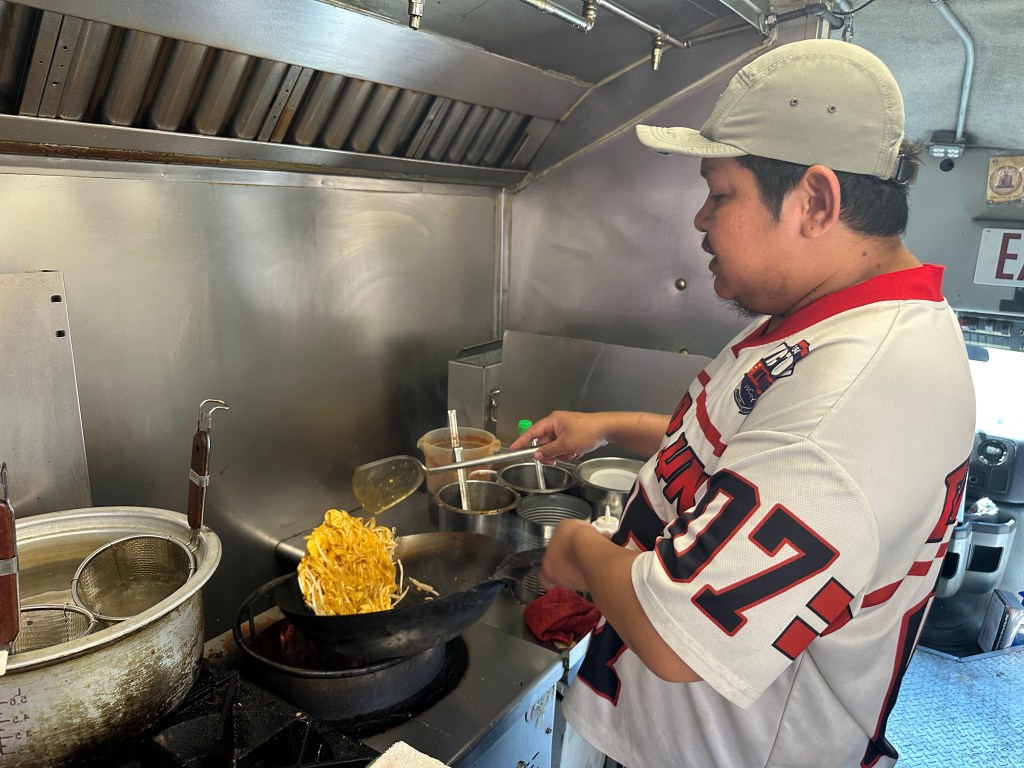 Chef Tom wok