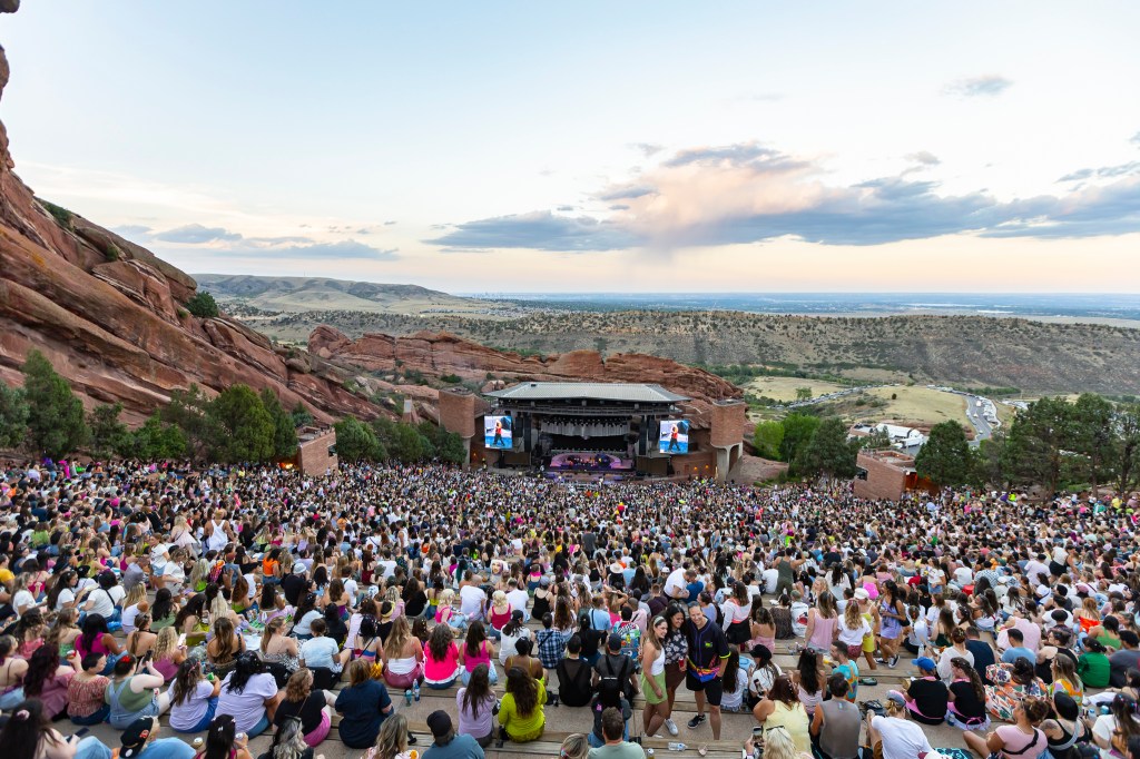 The crowd at Red Rocks during La Roux.