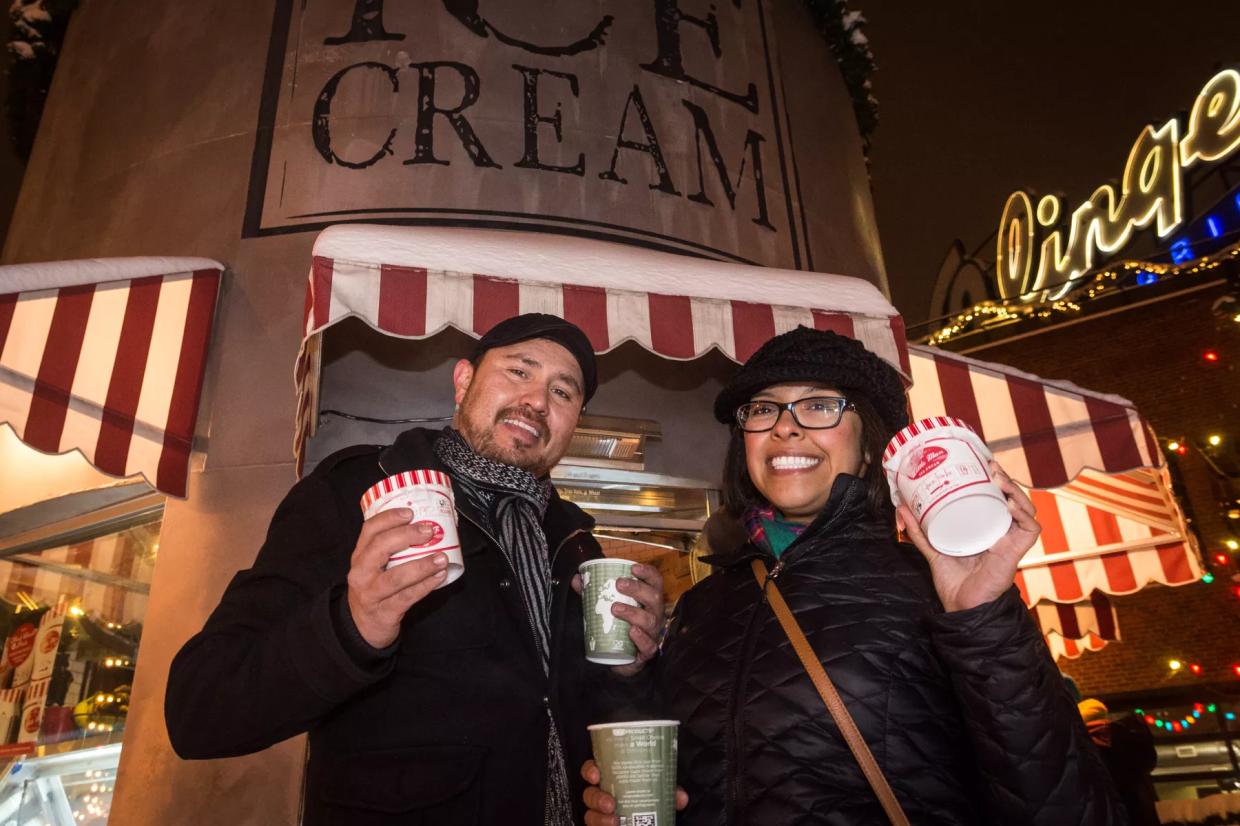 Photos: Pink Cheek Night Lures Ice Cream Fanatics to Little Man