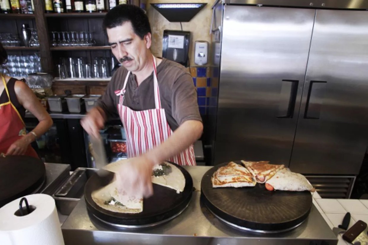 Former Mell’s Cheese Space to Become a Third Crepes ‘n Crepes