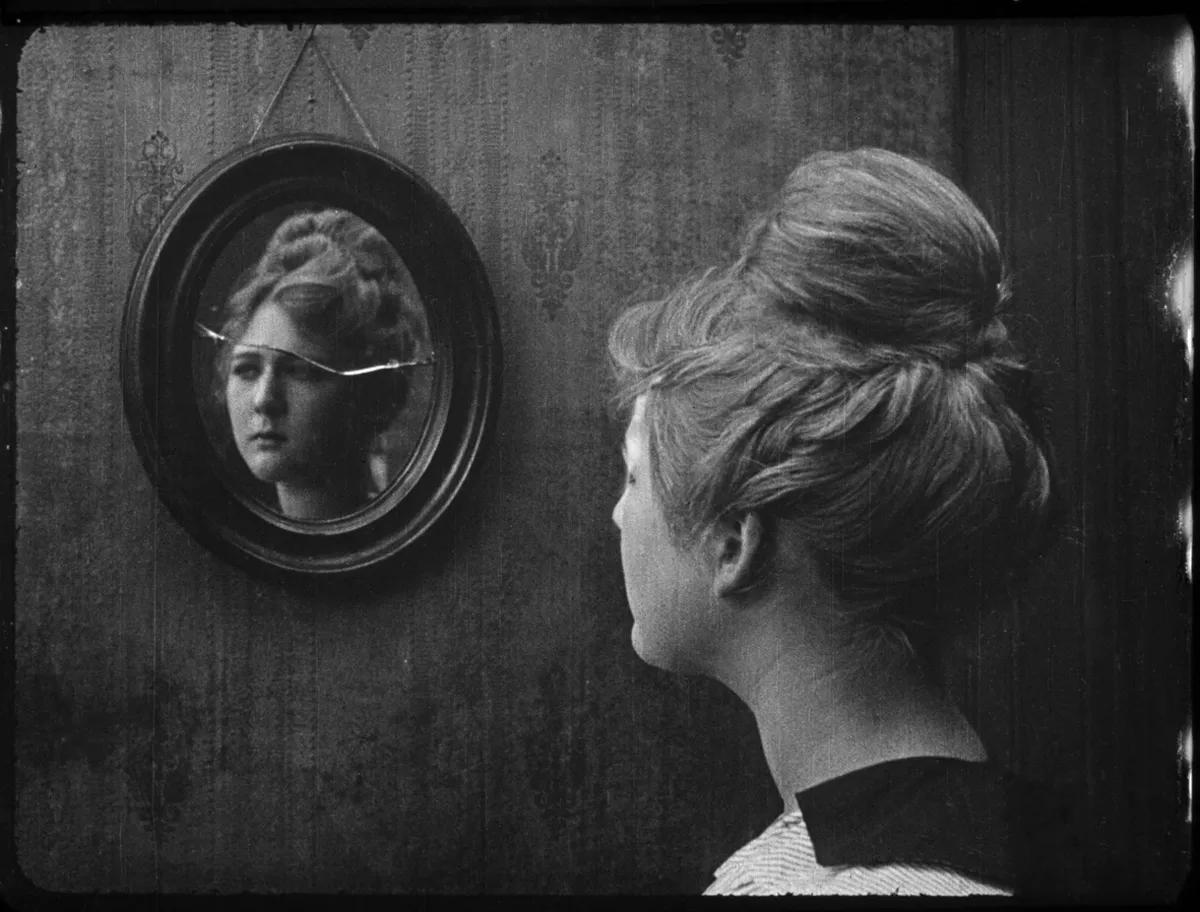Musicians Play Live Score Over Lois Weber’s Silent Feminist Film <i>Shoes</i>