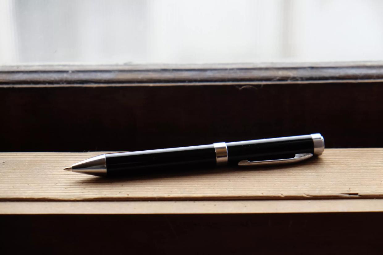 VaePlume: The Vape Pen That’s Really a Pen