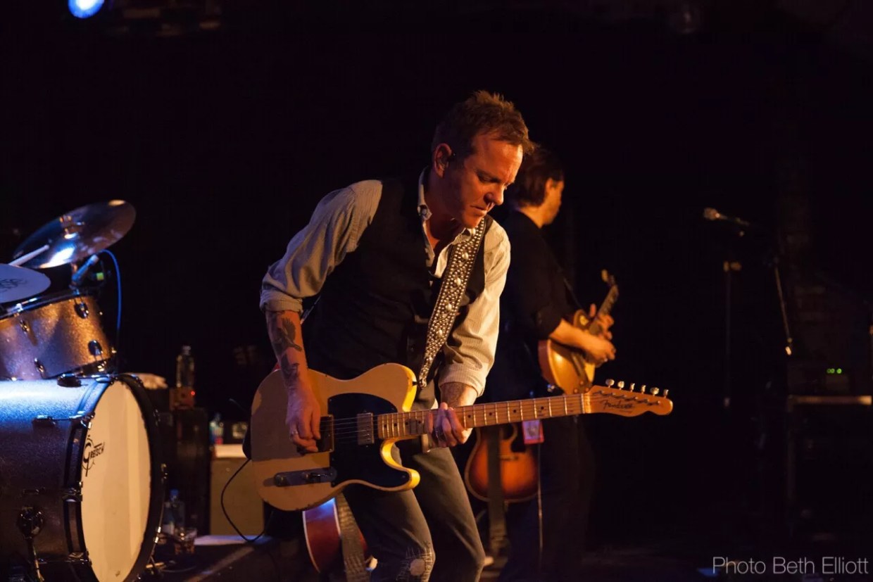 Kiefer Sutherland – Yes, the Actor – Is Playing Outlaw Country, and It’s Not Bad