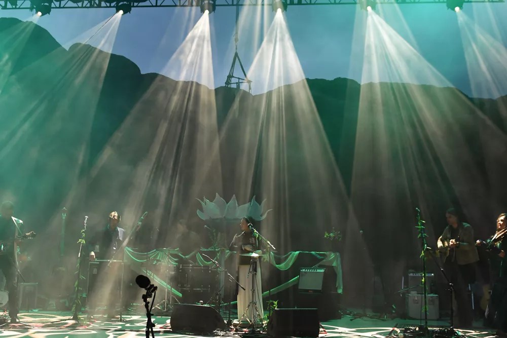 Elephant Revival Cancels Concerts, Goes on Hiatus After Eleven Years