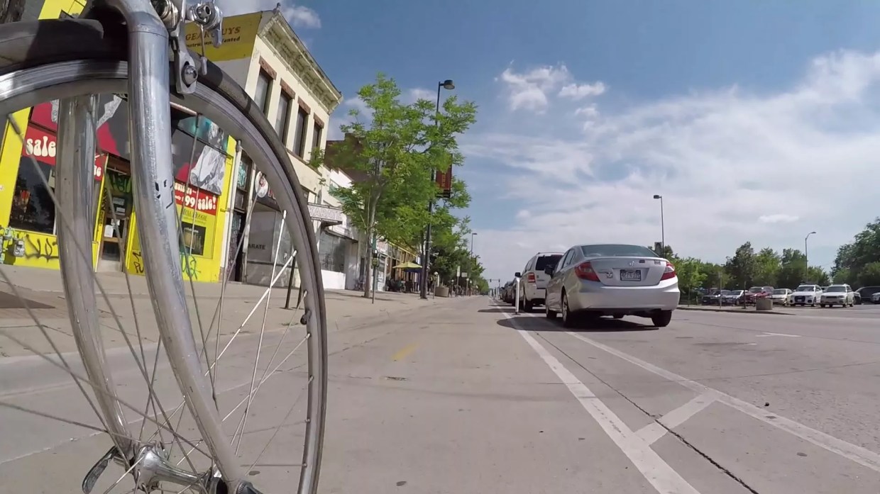Reader: Broadway Is So Busy, Giving That Lane to Bikes Is Crazy