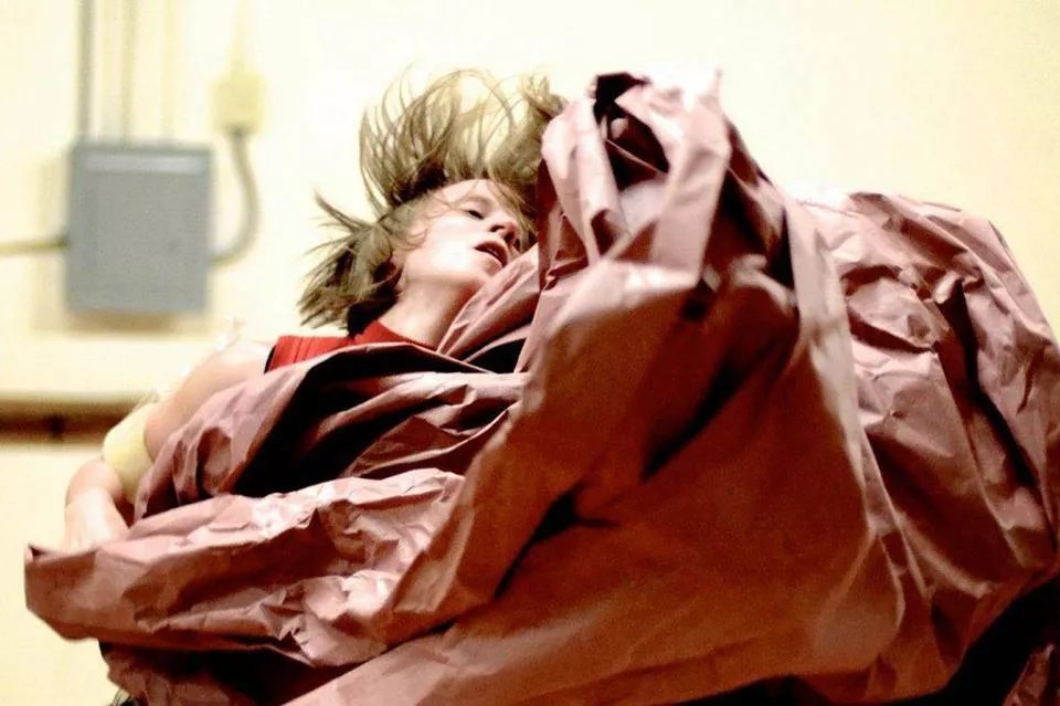 Laura Ann Samuelson Frees Denver Art Museum Patrons Through Dance