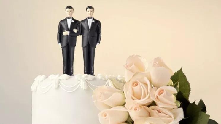 Trump Team Backs Baker Who Refused to Make Wedding Cake for Gay Couple