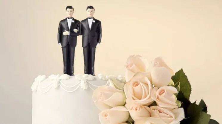 Trump Team Backs Baker Who Refused to Make Wedding Cake for Gay Couple