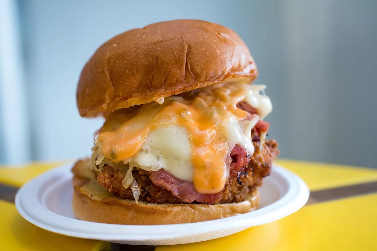The Ten Best Fried-Chicken Sandwiches That Aren’t Popeyes