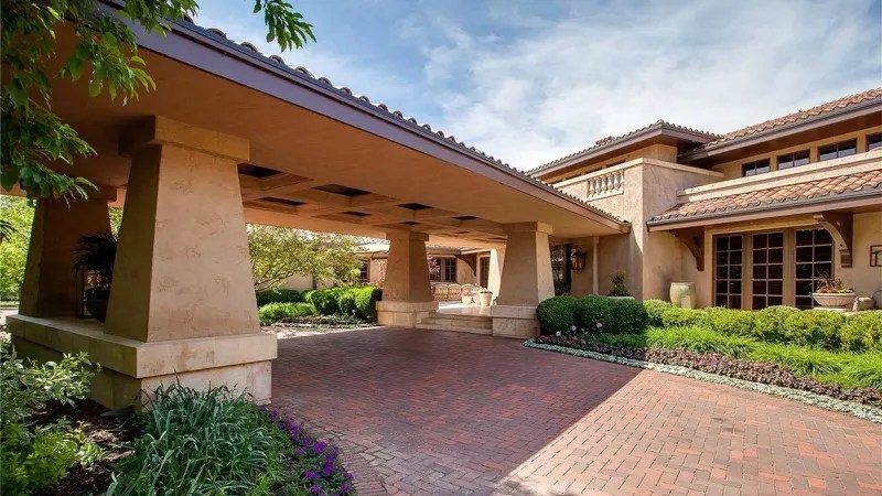 Why Denver Is America’s Number-One Power Market for Luxury-Home Sellers