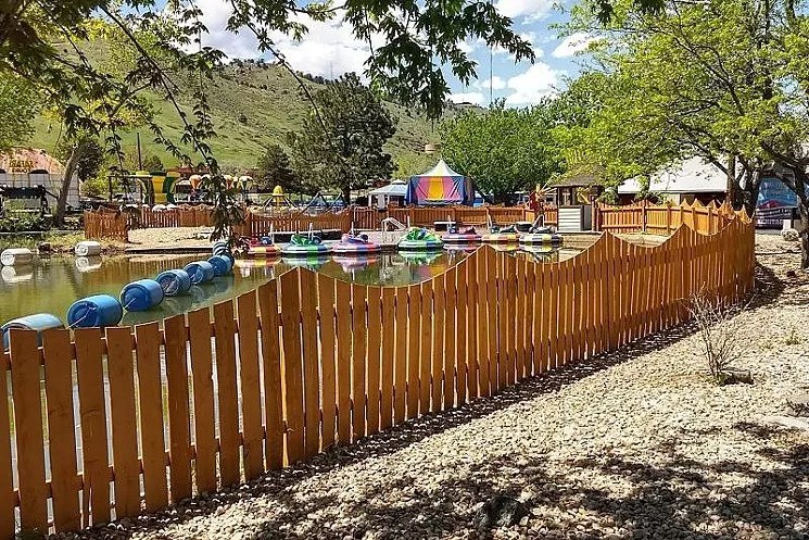 Reader: Heritage Amusement Park Worth the Walk Through History