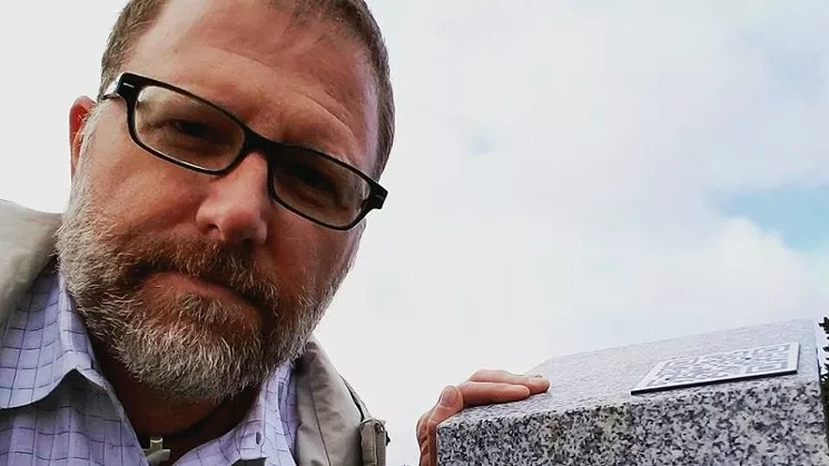 KNUS’s Steffan Tubbs on <i>25 Steps</i>, About a Reunion 73 Years in the Making