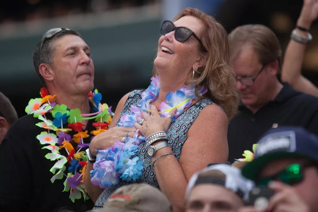 Readers: Jimmy Buffett’s Parrotheads Are the Most Caring Fans in the World