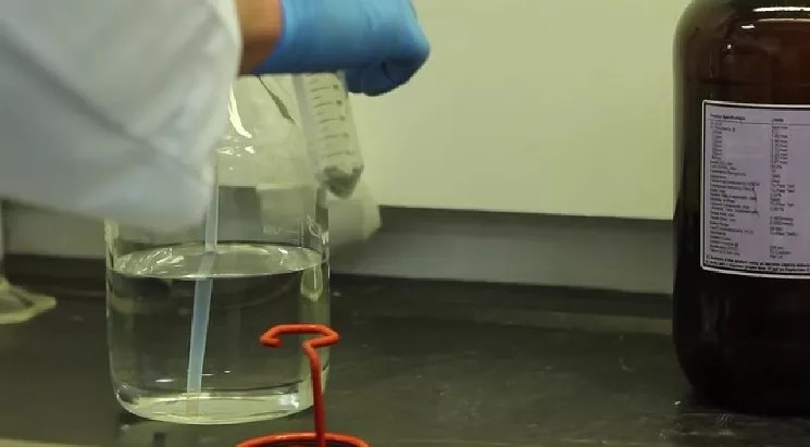 Ask a Stoner: What’s the Best Way to Pass a Urine Test?