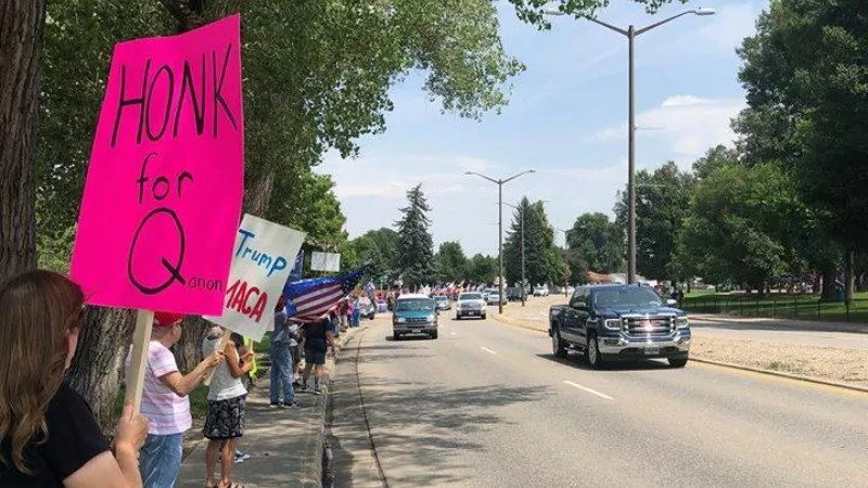 Pro-Trump Versions of Flash Mobs Come to Colorado