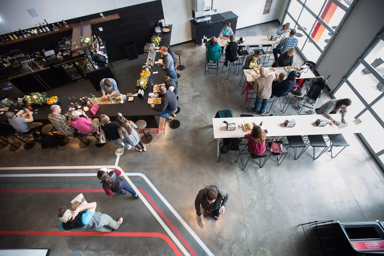 Au Feu Converts to Norm’s Deli at Zeppelin Station