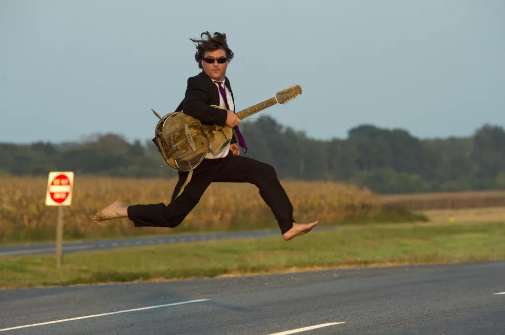 Keller Williams on His Tom Petty Cover Project With the Hillbenders