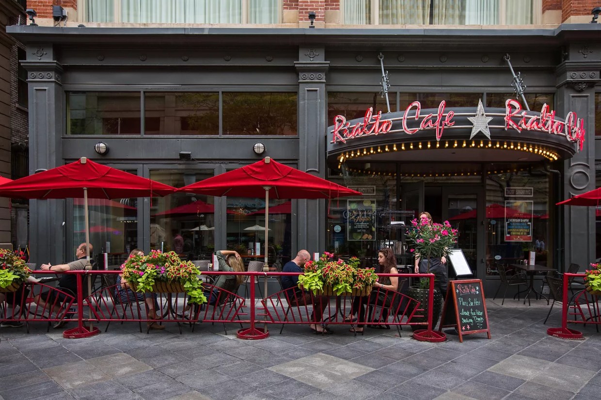 Without Performances or Conventions, Rialto Cafe Decides to Drop the Curtain
