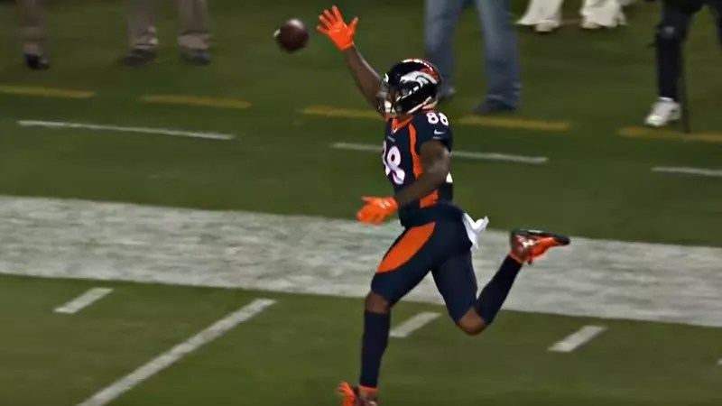 With Demaryius Thomas Trade, Are the Broncos Throwing in the Towel on the Season?