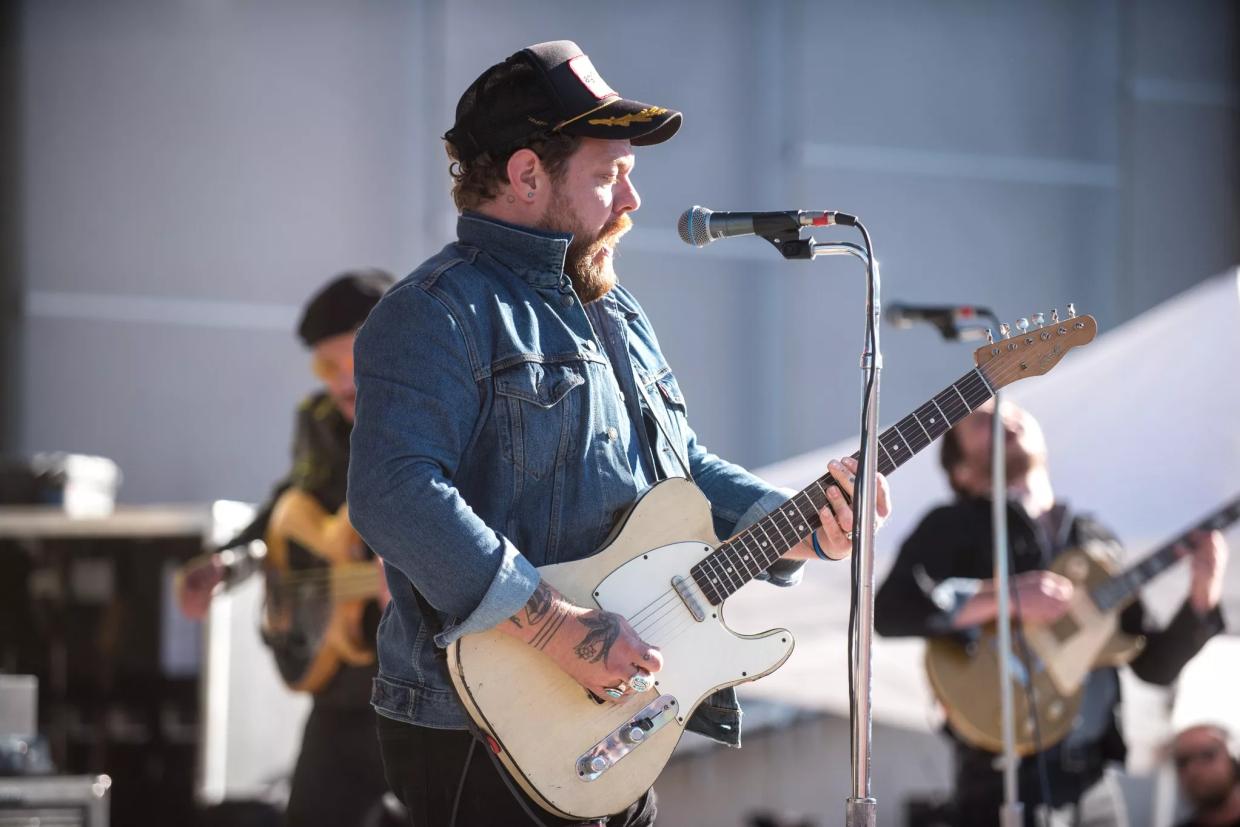 Nathaniel Rateliff & the Night Sweats Drop Sweet Video and Chocolate