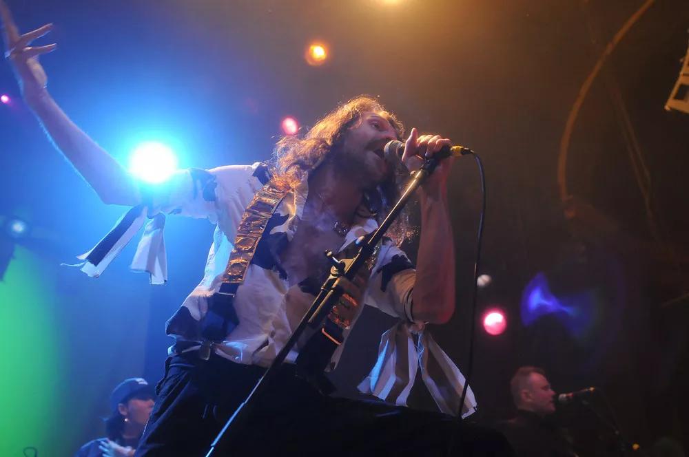 Ring in 2019 With Gogol Bordello’s Eugene Hütz