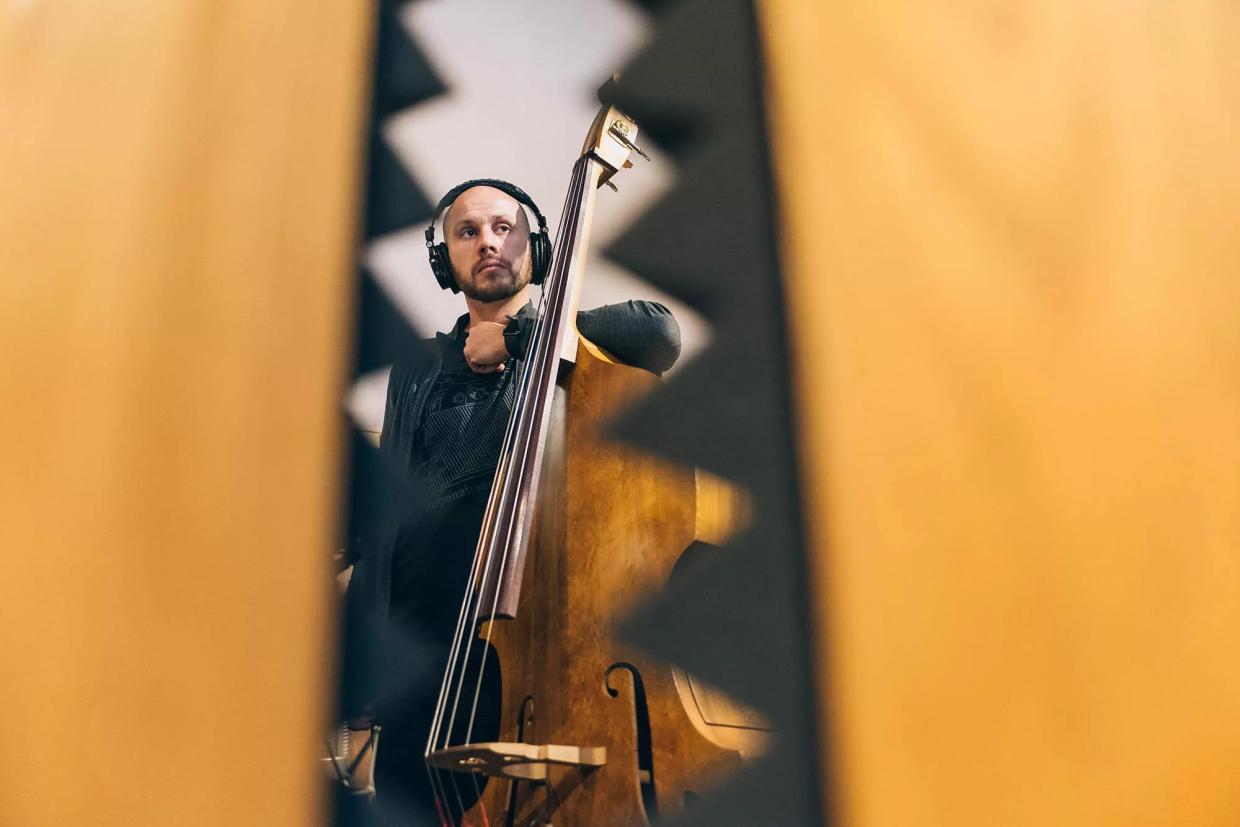 Jean-Luc Davis Jazzes Up ’90s Alt-Rock Tunes on New Album