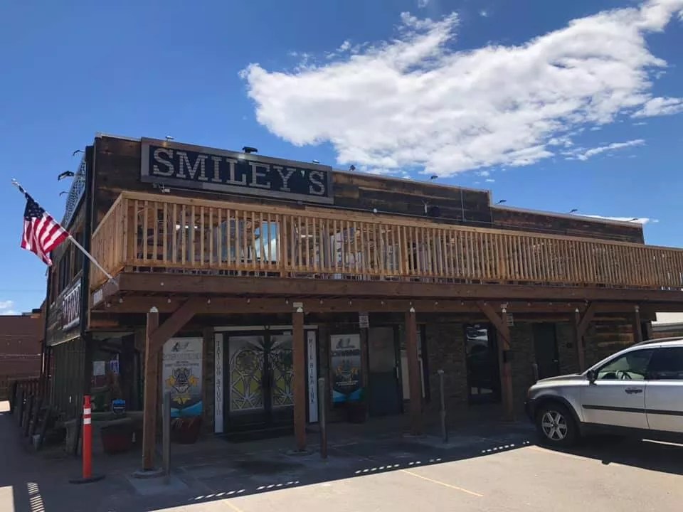 New Barbecue Joint Smiley’s Opens in Golden
