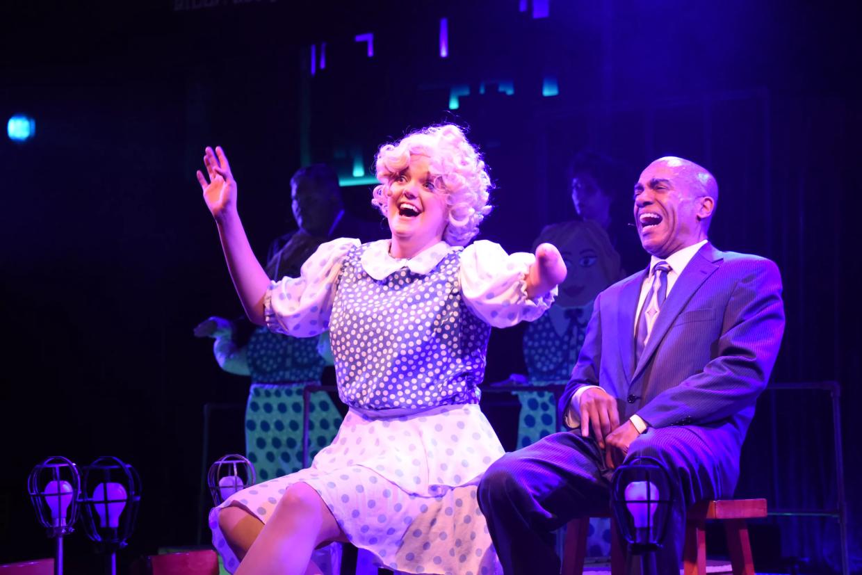 Phamaly Brings Grace, Style and Decency to<i> Chicago</i>