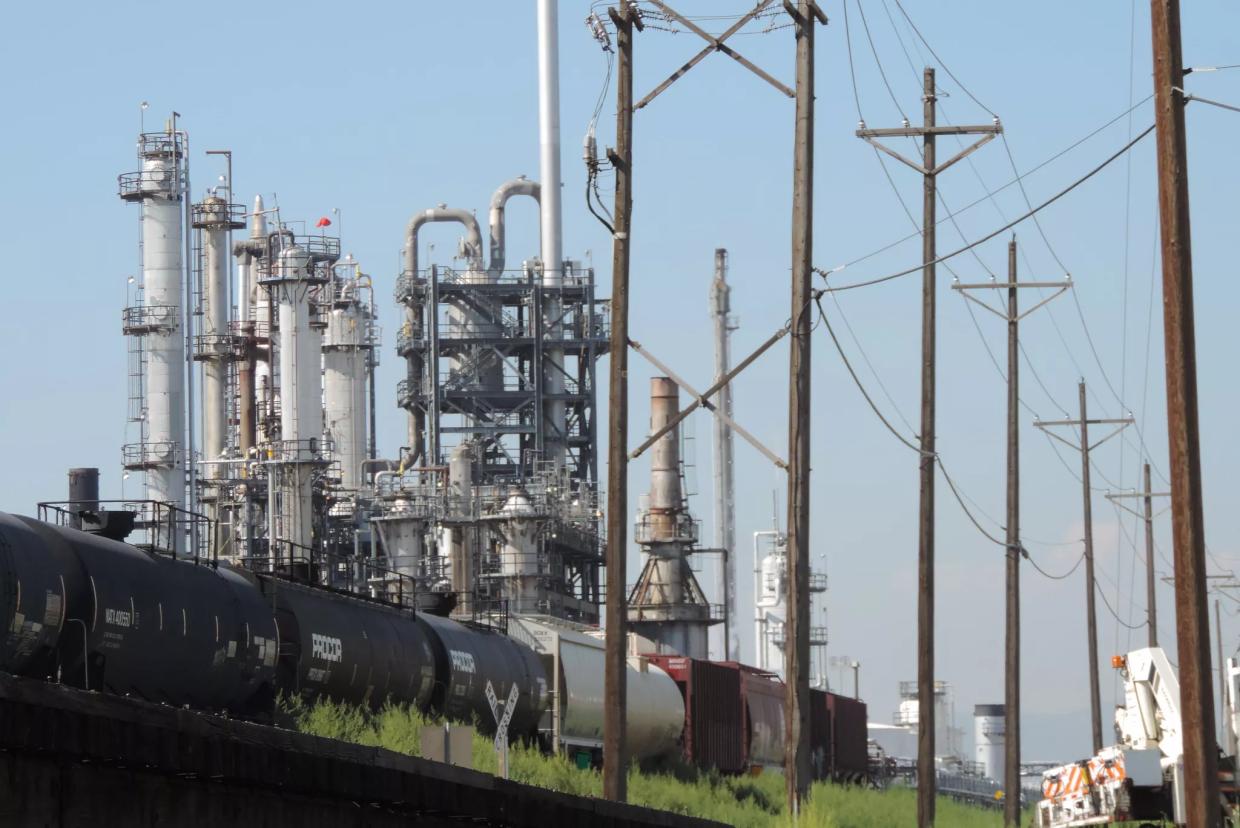 Amid Scrutiny, Suncor Defends Refinery Operations at Commerce City Council