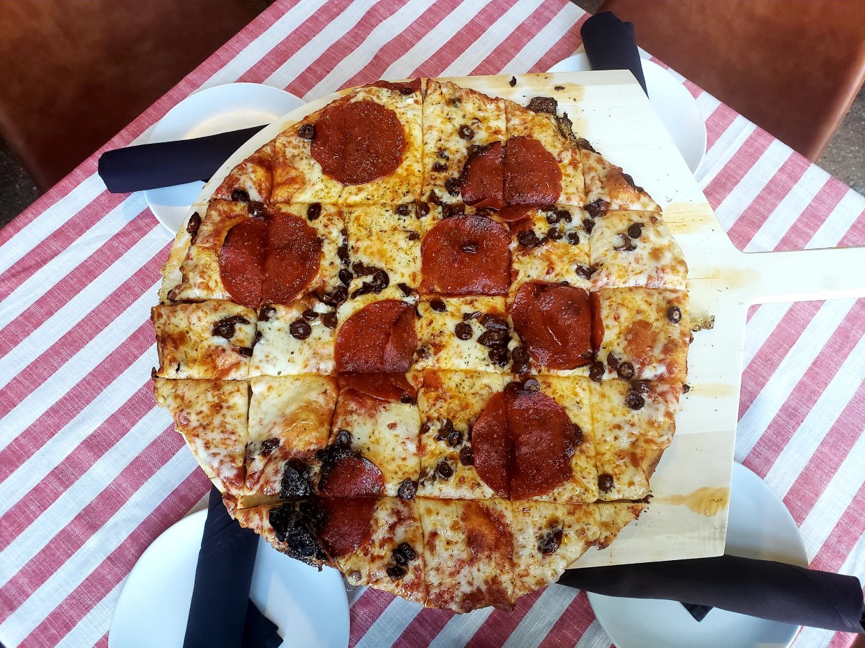 Grabowski’s Pizzeria Brings Tavern-Style Pies to the Source