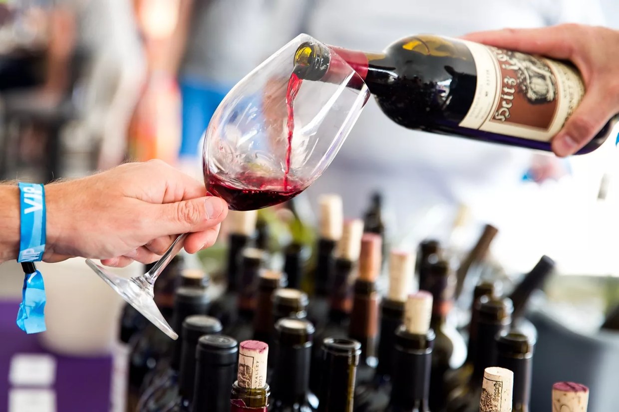 Cafe Calendar: A rosé tasting two-fer, Rhône at Vendôme, and more