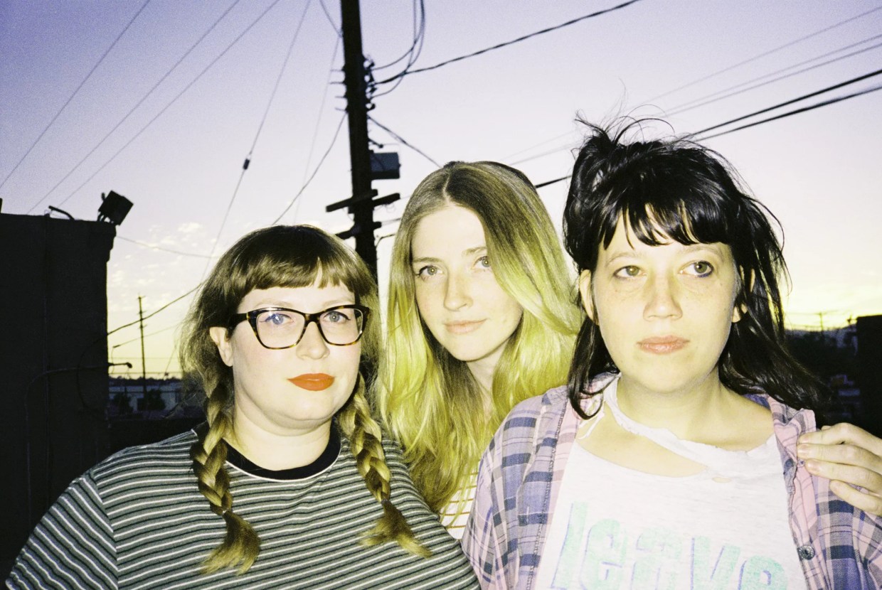 Want to Start a Band? Vivian Girls Say “Just F*cking Do It”