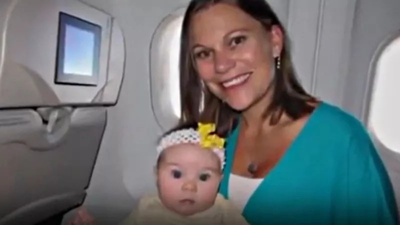 Pregnant and Breastfeeding Workers Are Taking Frontier Airlines to Court