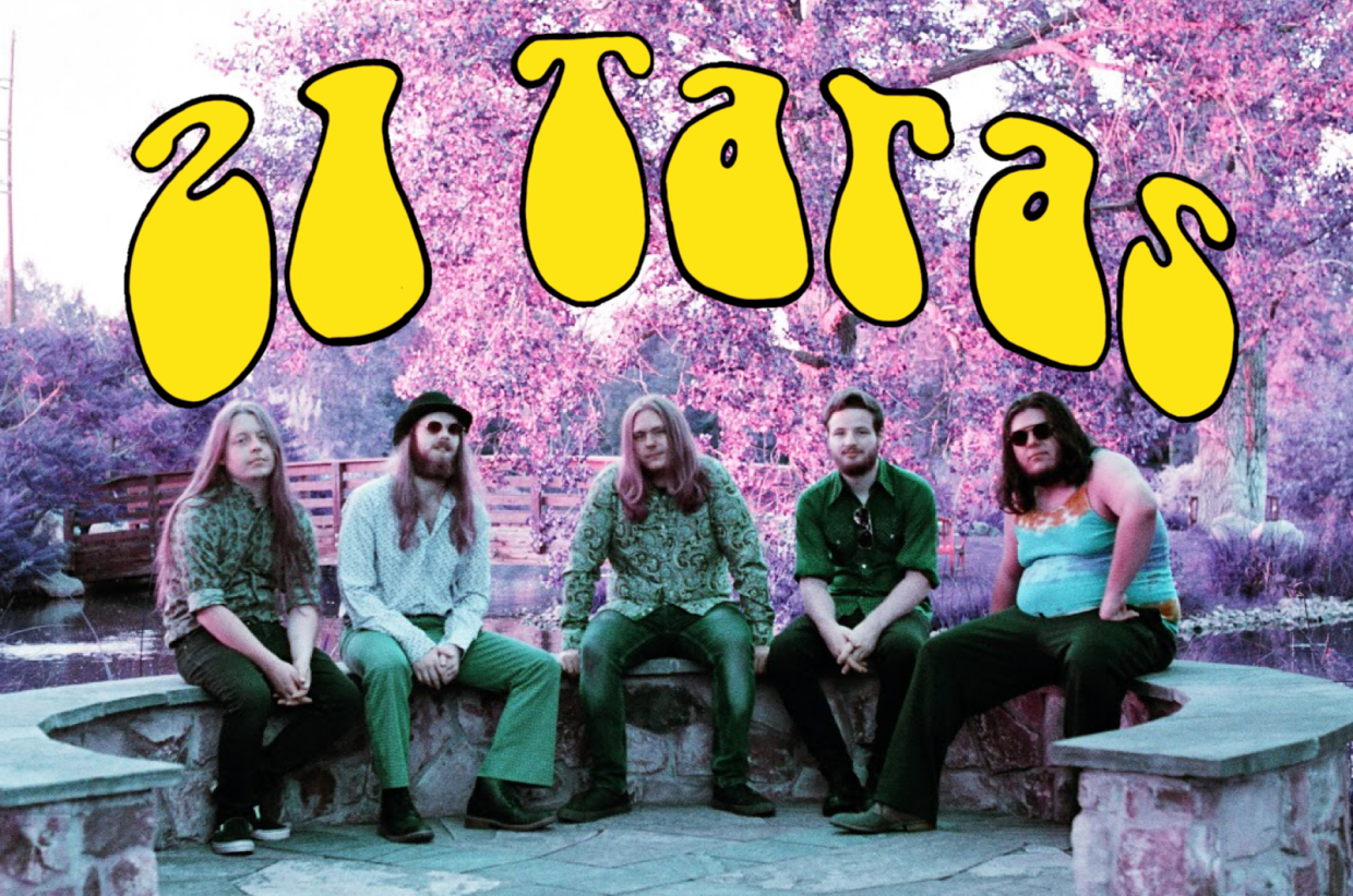 21 Taras Embraces Psychedelia and Experimentation