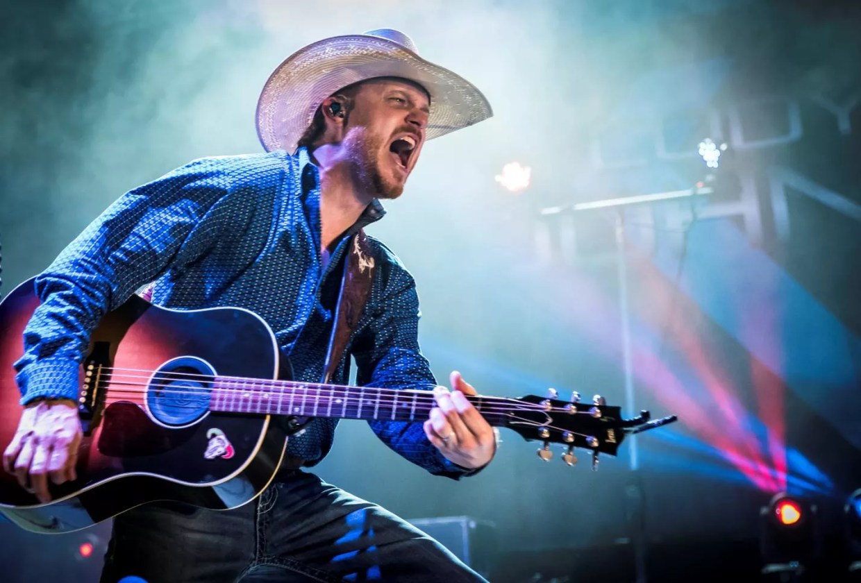 Texas Indie Country Star Cody Johnson Throws Curveball at Nashville Labels