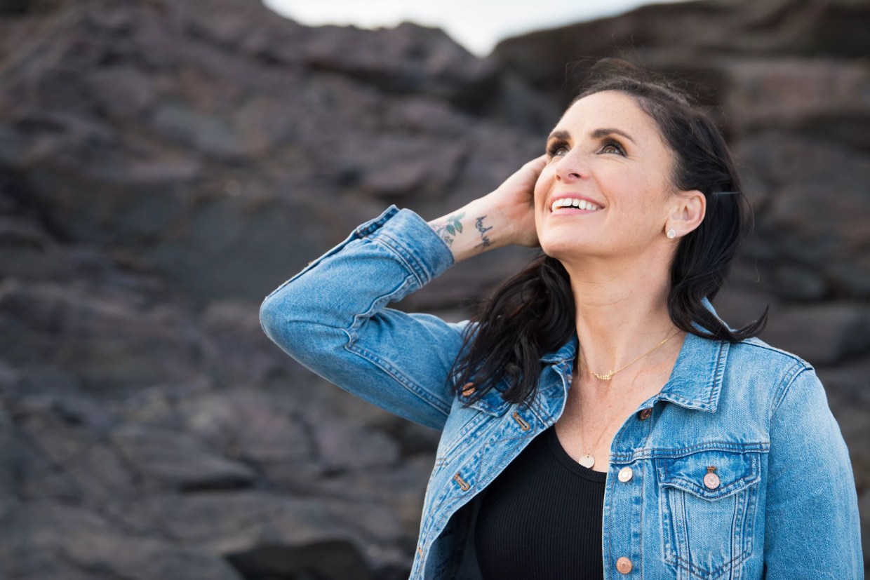 Laura McKowen on Addiction, Recovery and <i>We Are the Luckiest</i>